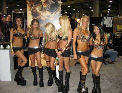 Эсти Гинзбург жалаңаш