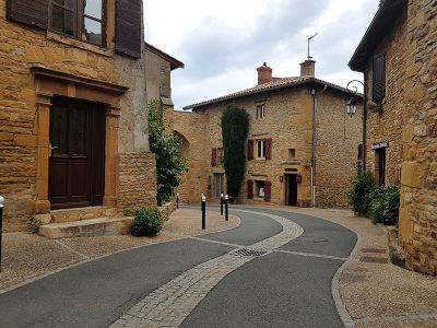 Красивые деревни Франции. Тейзе и Уэн - hamster-travel.ru - Франция