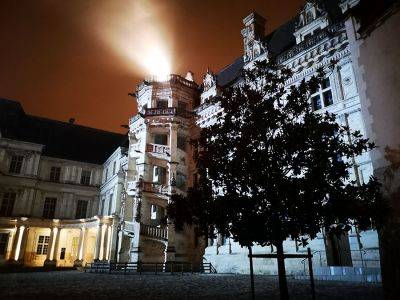 Замок Блуа (château de Blois). Самая необычная экскурсия! - hamster-travel.ru - Франция