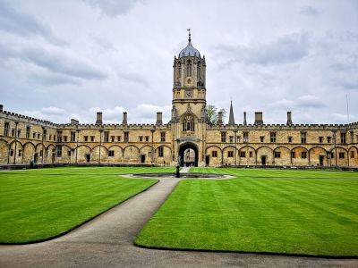 Christ Church - колледж в Оксфорде, где снимали Гарри Поттера - hamster-travel.ru - Англия