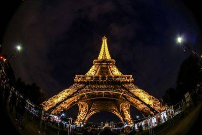 Эйфелева башня возобновит свою работу - triphearts.com - Франция - Париж