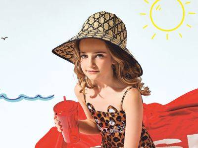 Скоро отпуск! Где взять лучшую пляжную одежду, игрушки и коляску для детей? - peopletalk.ru