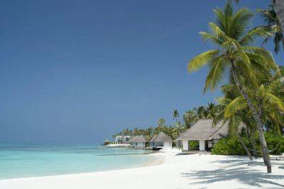 Как отметить праздники на Мальдивах, в Италии или во Франции? Эти 6 отелей готовят незабываемую программу - gloss.ee - Франция - Италия - Мальдивы - Эстония
