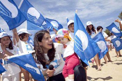 Пляжи Европы с голубым флагом: лучшие из лучших - piligrimos.com - Англия - Франция - Италия - Греция - Турция - Испания - Кипр - Эмираты - Болгария - Египет - Великобритания - Португалия