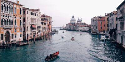 Из-за количества туристов. С сегодняшнего дня однодневный визит в Венецию становится платным - life.nv.ua - Венеция