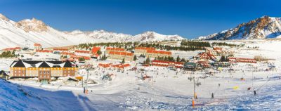 Куда поехать кататься на лыжах и сноуборде: топ необычных мест мира - onetwotrip.com - Япония - Аргентина - Чили