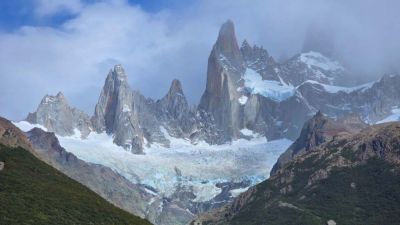 Эль-Чальтен: рассвет у Лагуны де лос Трес (Laguna de los Tres) и переход в кемпинг Агостини (долина Серро-Торре) - GEKKON.CLUB ТУР - gekkon.club
