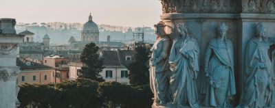 По следам литературных героев: 12 локаций, которые существуют на самом деле - onetwotrip.com - Париж - Лондон - Рим - Санкт-Петербург - Москва - Стамбул